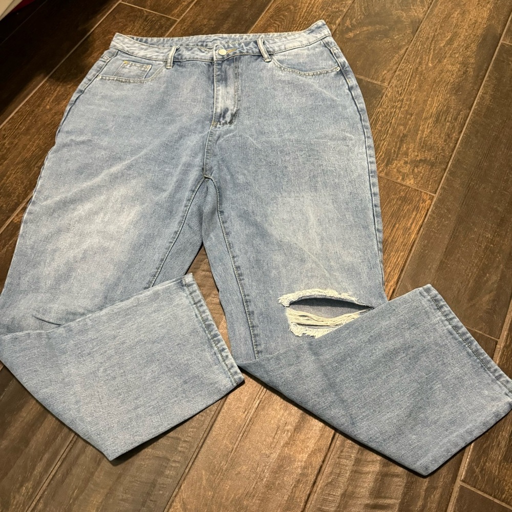 GUC SHEIN Distressed Denim Jeans
